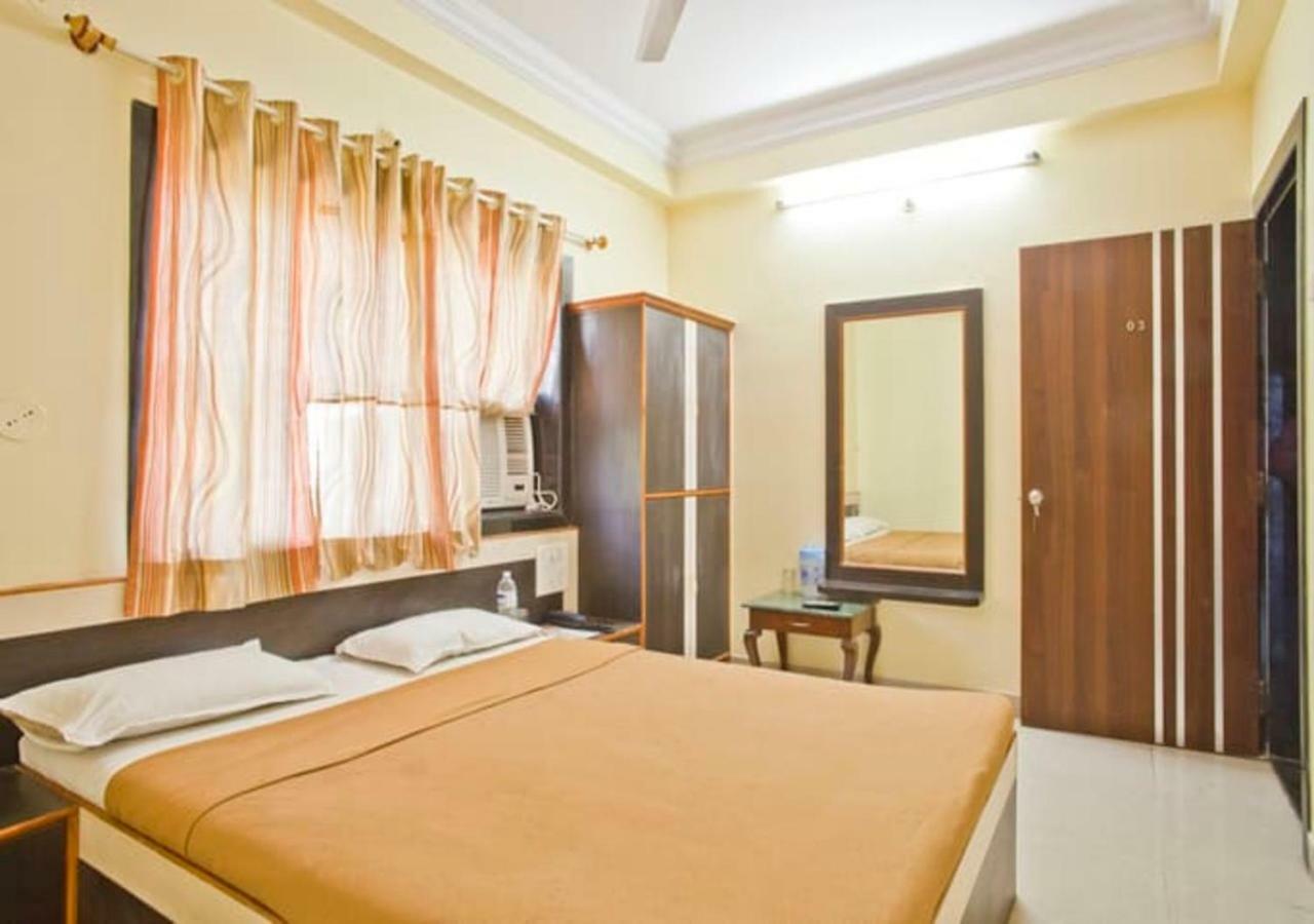 Hotel Sai Ganesh Ширді Екстер'єр фото