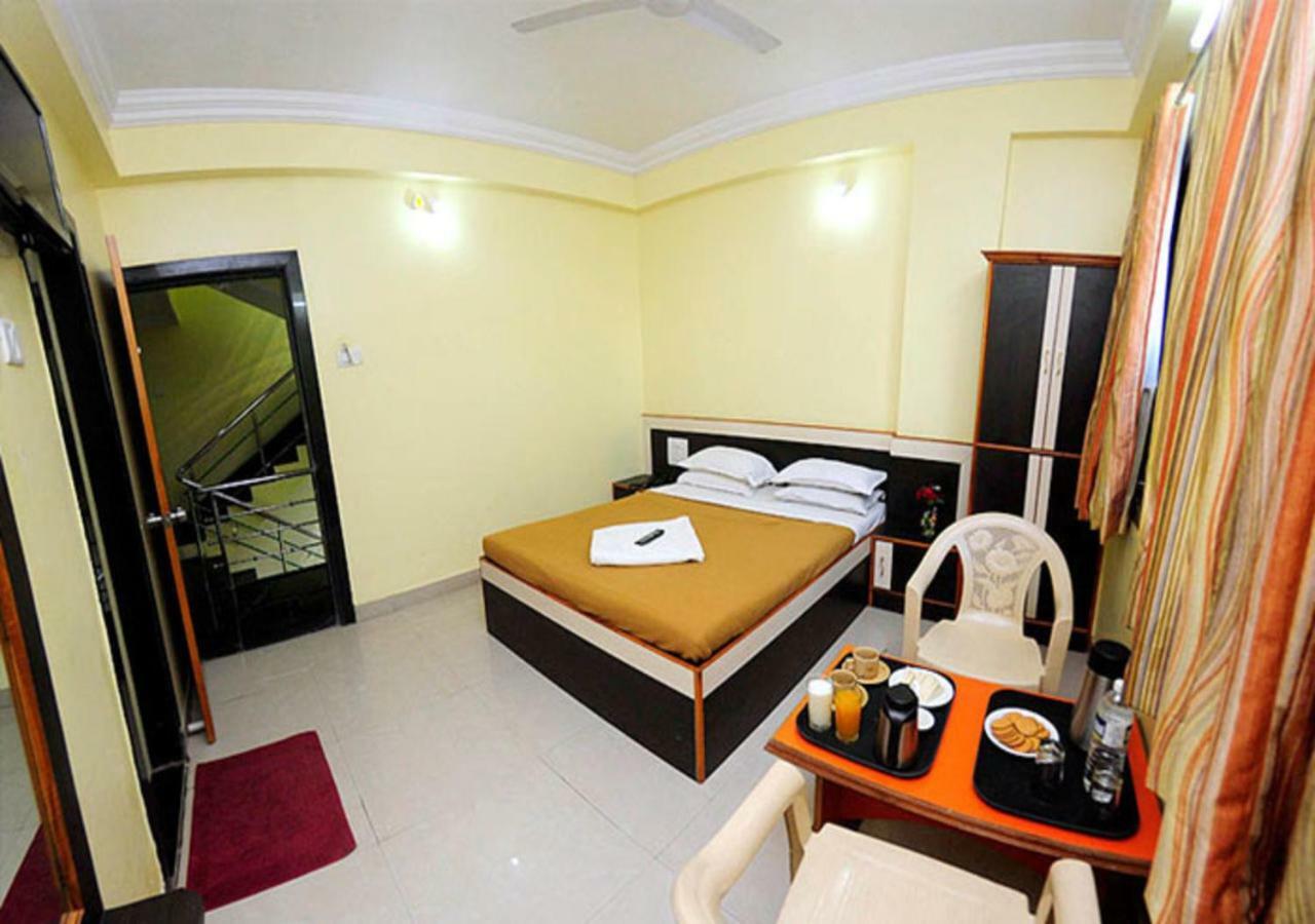 Hotel Sai Ganesh Ширді Екстер'єр фото